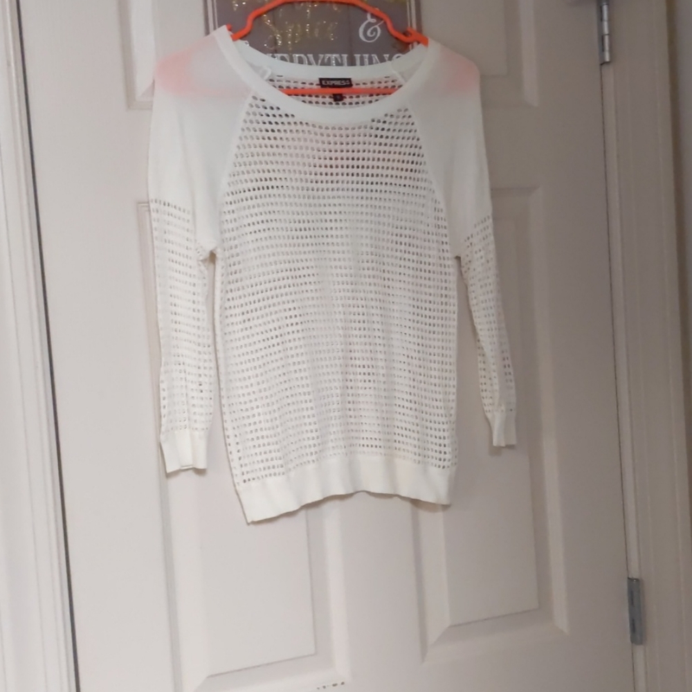 Express top holes white